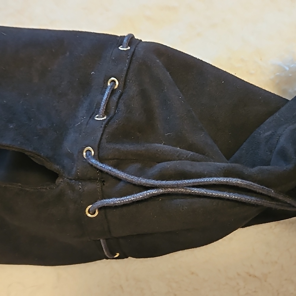 BOOTS - Picture 8 of 8